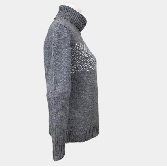 NEW YORK & COMPANY Sweater Turtleneck Nordic Ski Winter Long Sleeve Gray Medium - Picture 4 of 8